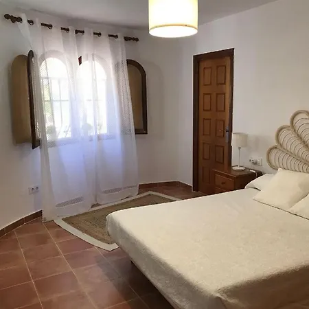 Chalet Independiente - Garoé *