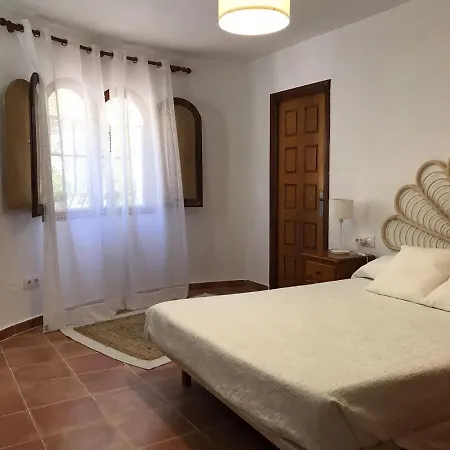 Chalet Independiente - Garoé *